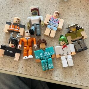 Roblox Action Figures Set - Multicolor
